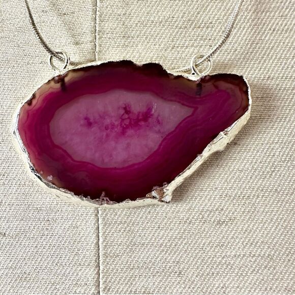 Sterling silver agate slice pendant necklace - Picture 3 of 11